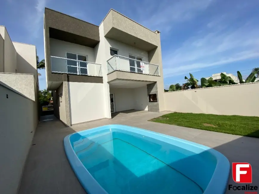 Foto 2 de Casa com 3 quartos à venda, 187m2 em Itapoa - SC