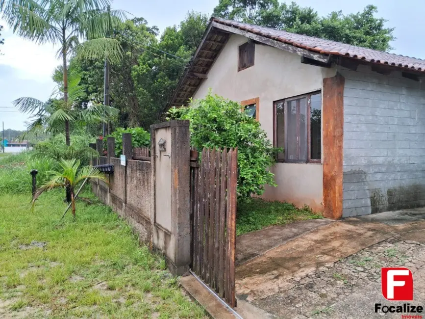 Foto 1 de Casa com 3 quartos à venda, 75m2 em Itapoa - SC