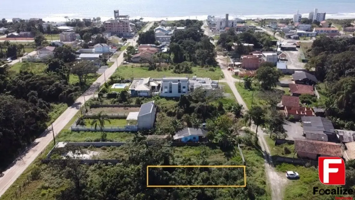 Foto 2 de Terreno / Lote à venda, 384m2 em Itapoa - SC