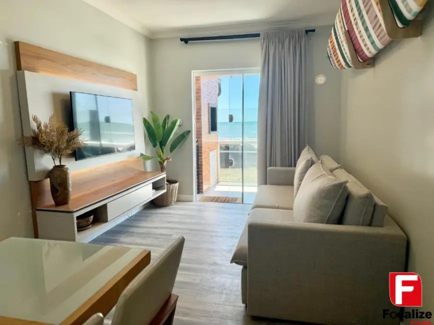 Foto 1 de Apartamento com 3 quartos à venda, 77m2 em Itapoa - SC