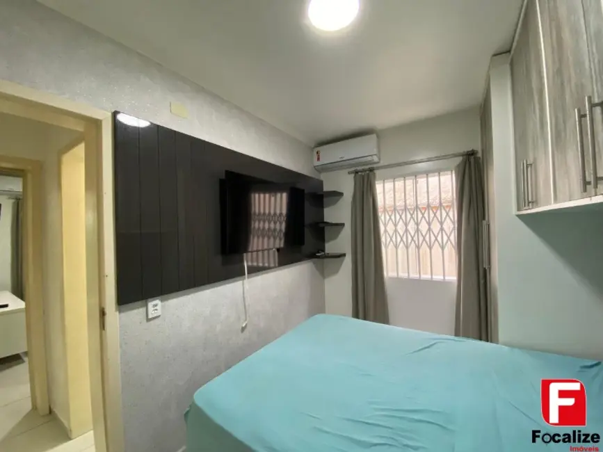 Foto 3 de Apartamento com 2 quartos à venda, 65m2 em Itapoa - SC