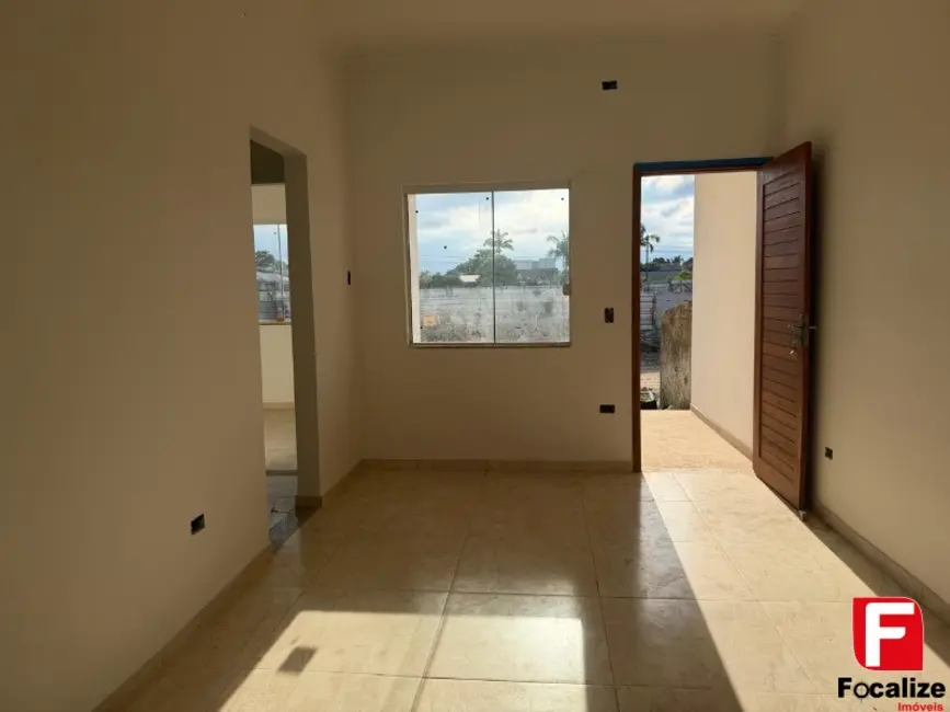 Foto 1 de Casa com 2 quartos à venda, 54m2 em Itapoa - SC