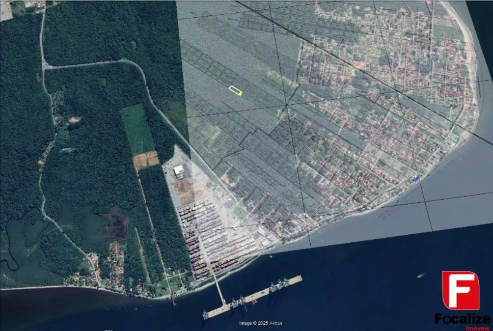 Foto 2 de Terreno / Lote à venda, 424m2 em Itapoa - SC