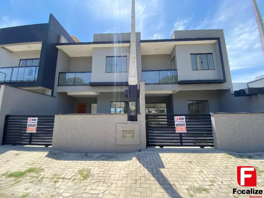 Foto 1 de Casa com 3 quartos à venda, 137m2 em Itapoa - SC