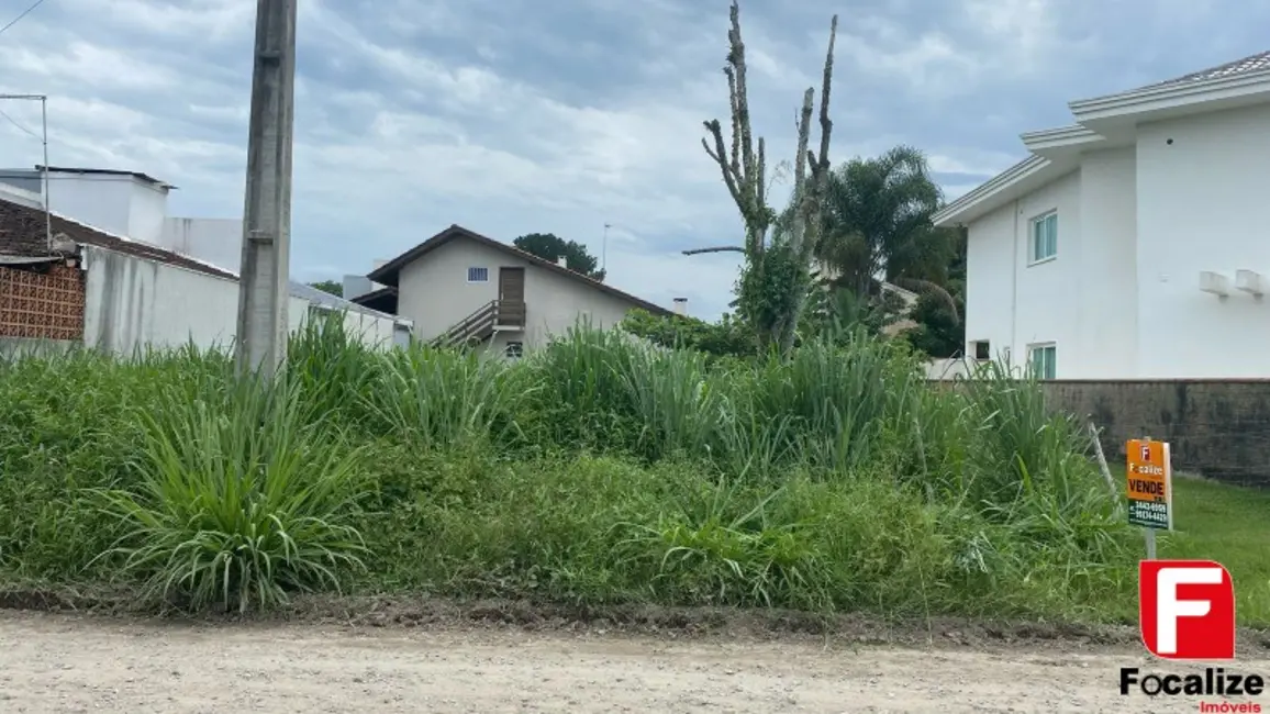 Foto 1 de Terreno / Lote à venda, 384m2 em Itapoa - SC
