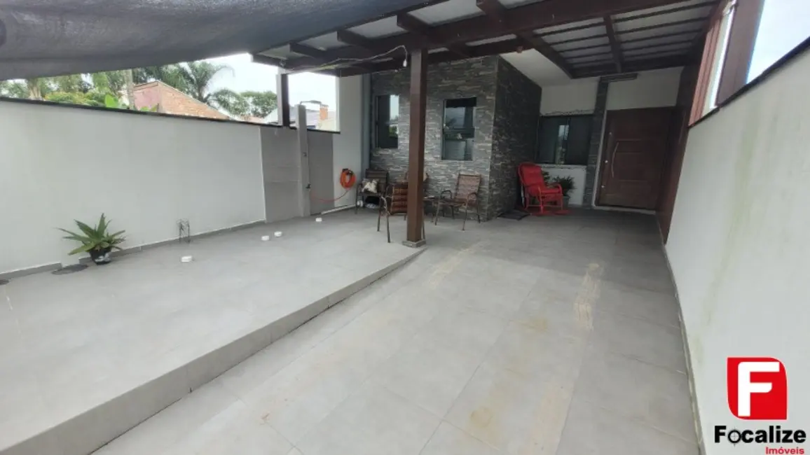 Foto 2 de Casa com 3 quartos à venda, 77m2 em Itapoa - SC