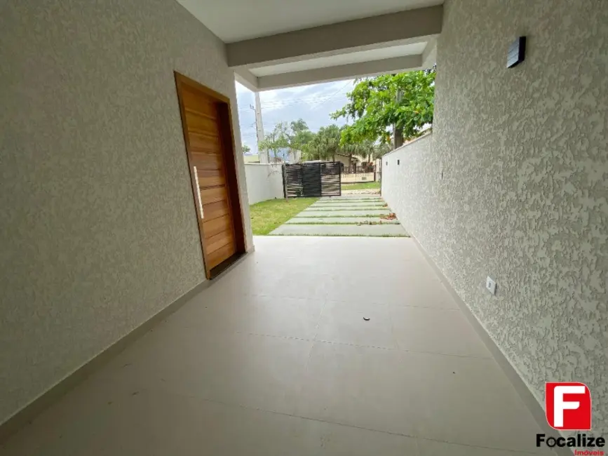 Foto 3 de Casa com 3 quartos à venda, 101m2 em Itapoa - SC