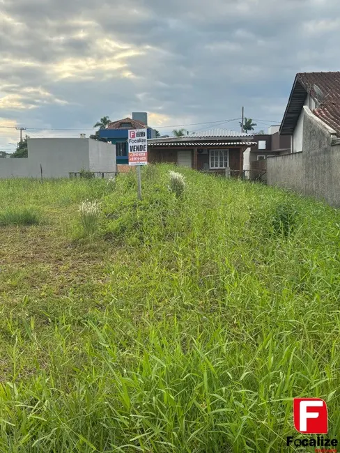 Foto 3 de Terreno / Lote à venda, 360m2 em Itapoa - SC