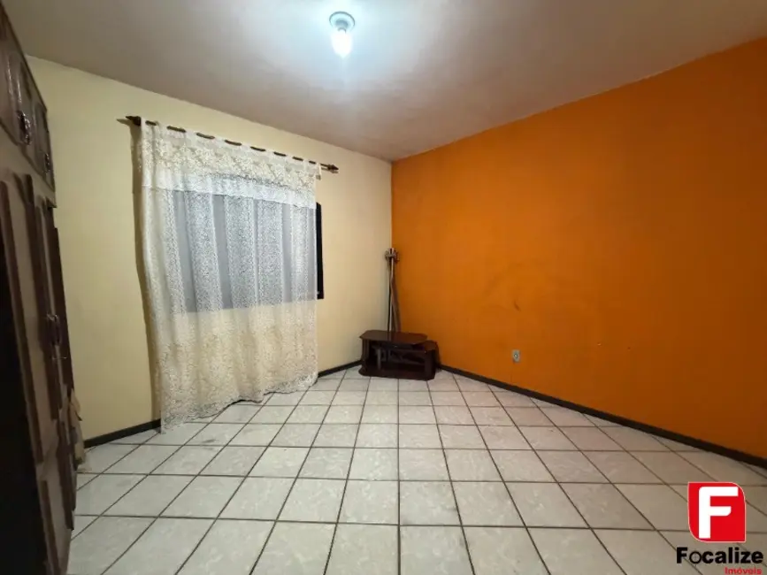 Foto 4 de Casa com 2 quartos à venda, 203m2 em Itapoa - SC