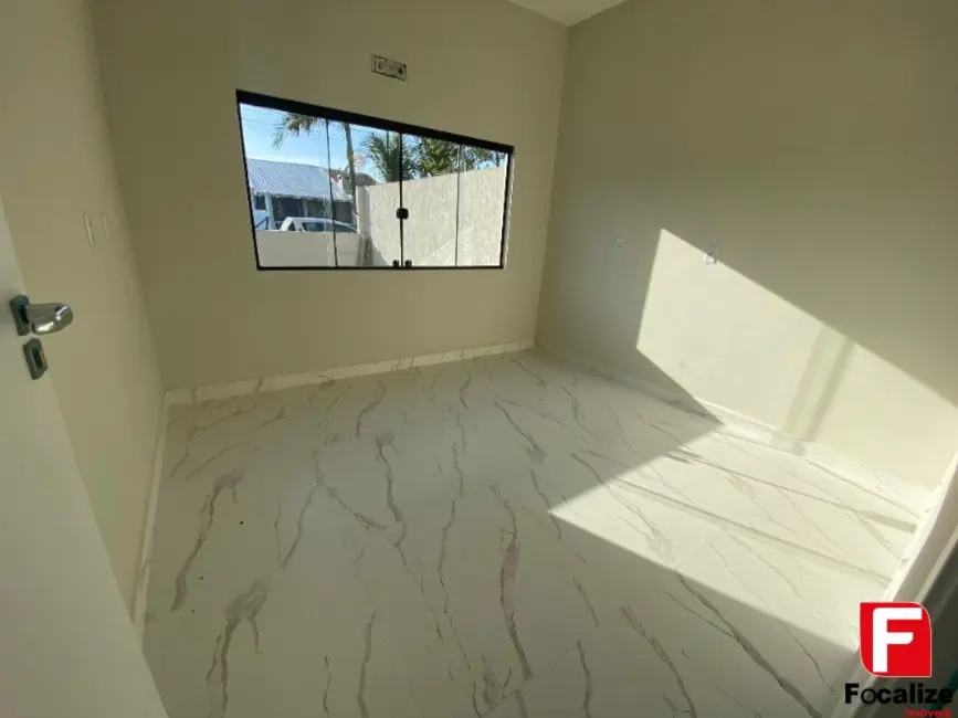 Foto 8 de Casa com 2 quartos à venda, 61m2 em Itapoa - SC