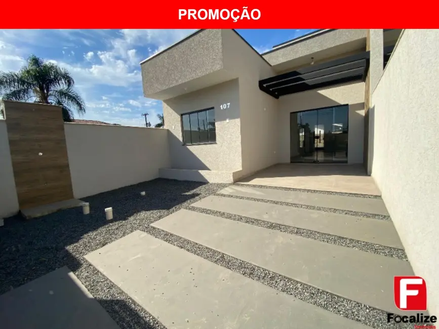 Foto 1 de Casa com 3 quartos à venda, 79m2 em Itapoa - SC