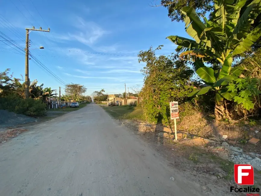 Foto 2 de Terreno / Lote à venda, 636m2 em Itapoa - SC