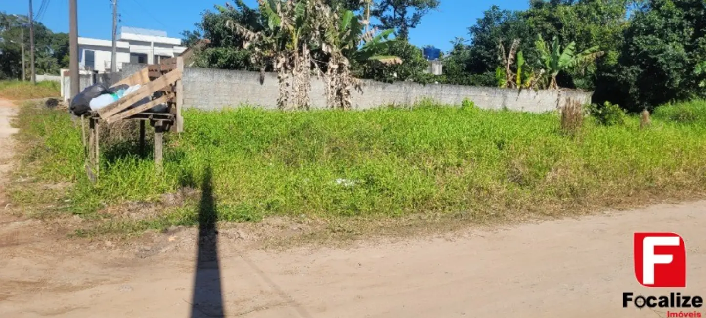 Foto 2 de Terreno / Lote à venda, 300m2 em Itapoa - SC