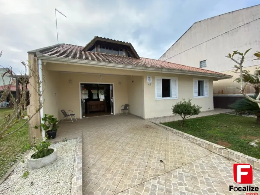 Foto 1 de Casa com 5 quartos à venda, 341m2 em Itapoa - SC