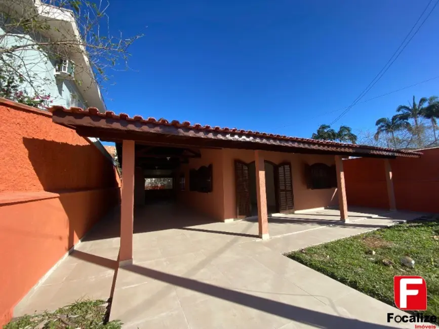 Foto 2 de Casa com 3 quartos à venda, 110m2 em Itapoa - SC