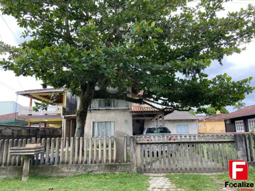 Foto 1 de Casa com 4 quartos à venda, 209m2 em Itapoa - SC