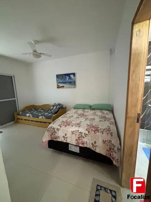 Foto 3 de Casa com 2 quartos à venda, 86m2 em Itapoa - SC