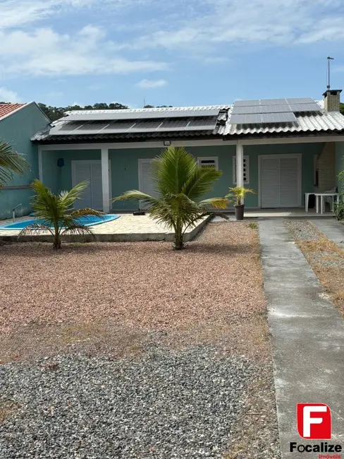 Foto 1 de Casa com 2 quartos à venda, 86m2 em Itapoa - SC