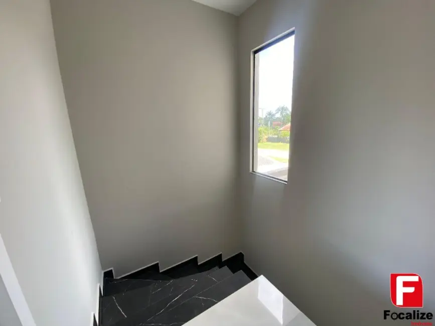 Foto 9 de Casa com 3 quartos à venda, 119m2 em Itapoa - SC