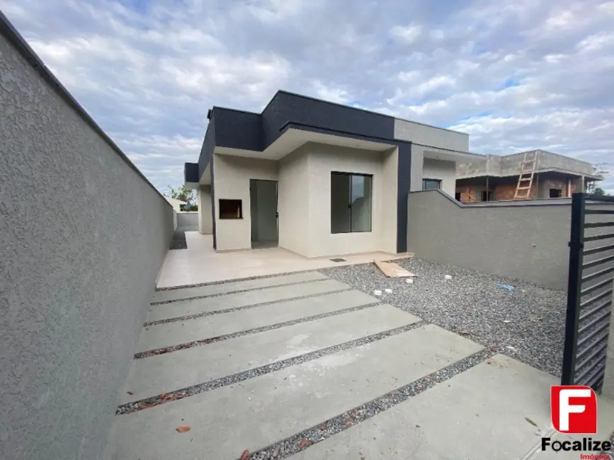Foto 2 de Casa com 2 quartos à venda, 50m2 em Itapoa - SC