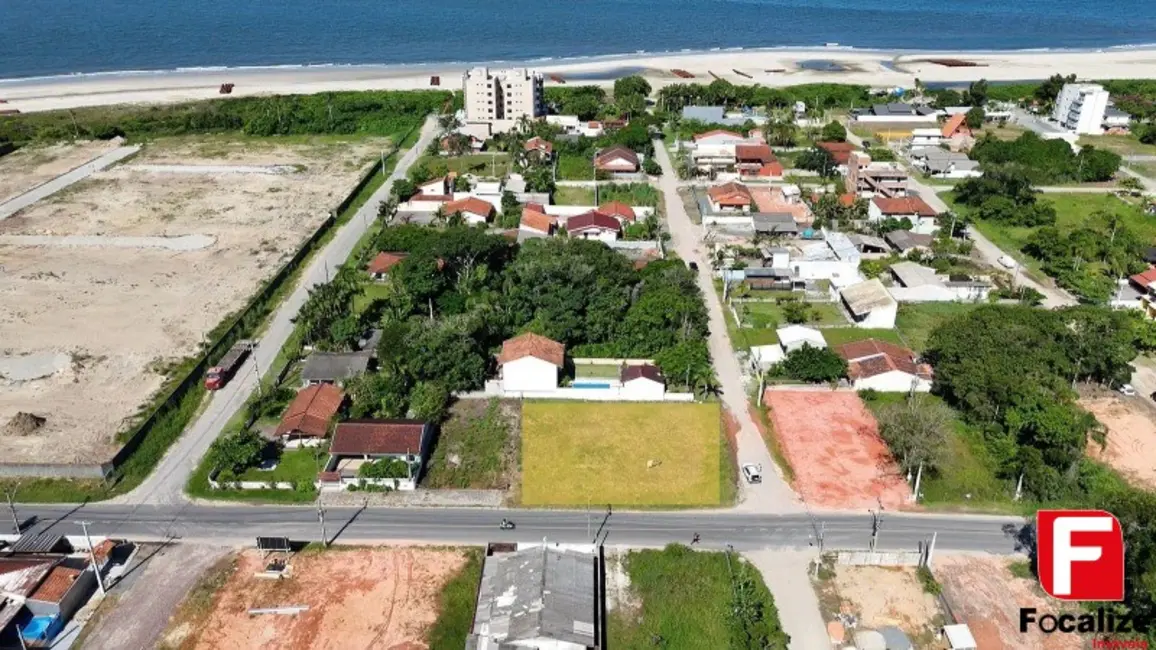 Foto 5 de Terreno / Lote à venda, 725m2 em Itapoa - SC