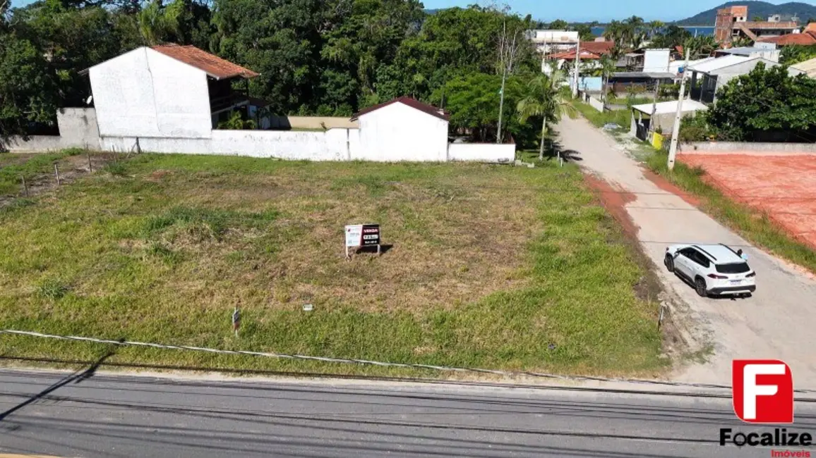 Foto 6 de Terreno / Lote à venda, 725m2 em Itapoa - SC