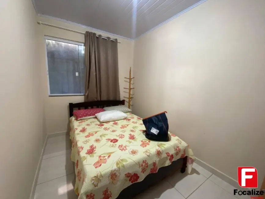 Foto 9 de Casa com 2 quartos à venda, 96m2 em Itapoa - SC
