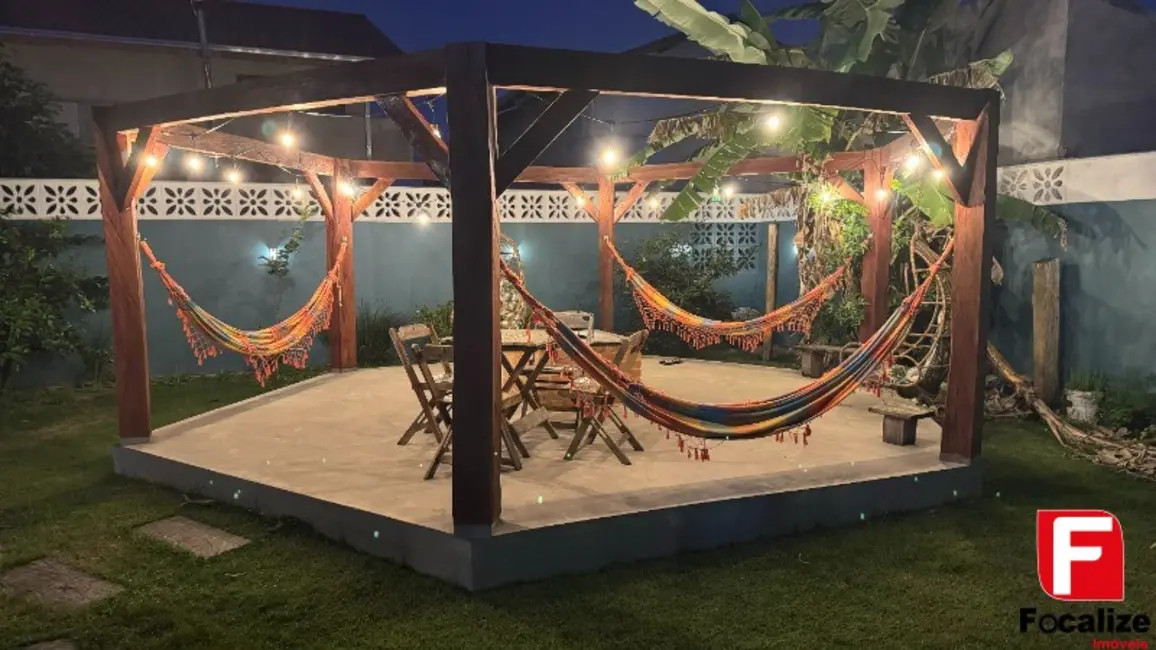 Foto 9 de Casa com 4 quartos para alugar, 275m2 em Sao Francisco Do Sul - SC