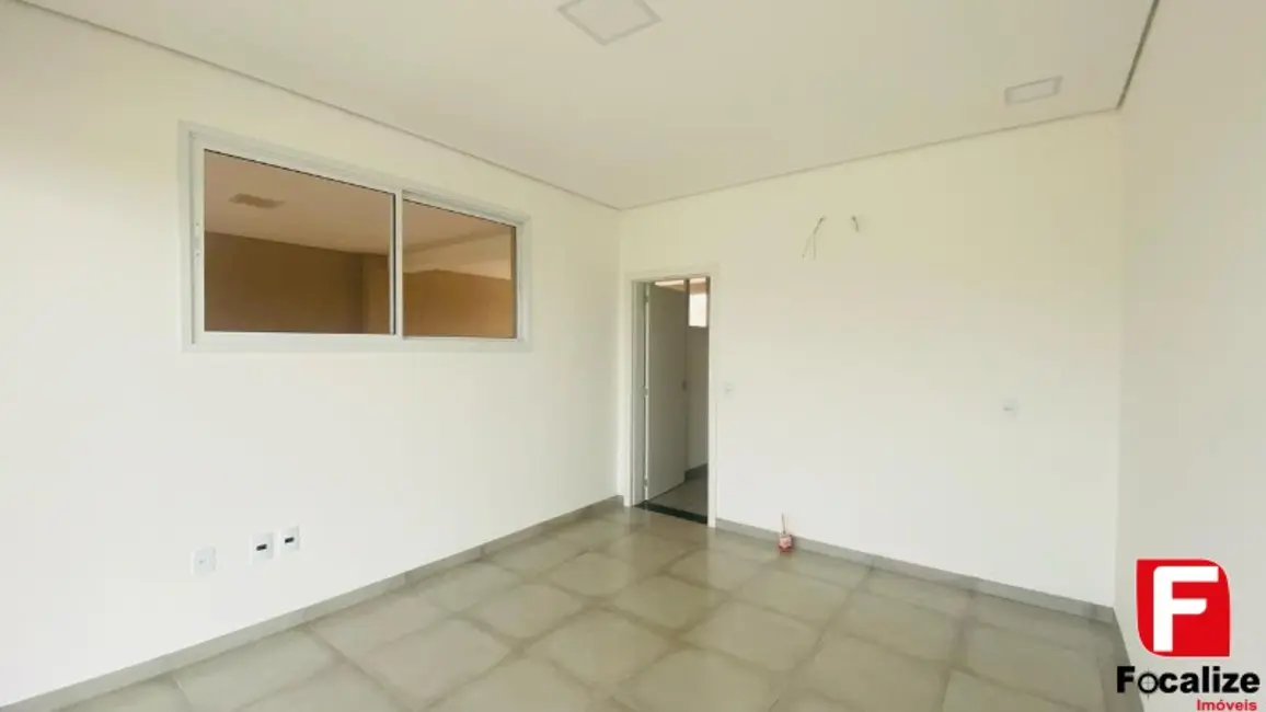 Foto 5 de Sala Comercial para alugar, 39m2 em Itapoa - SC