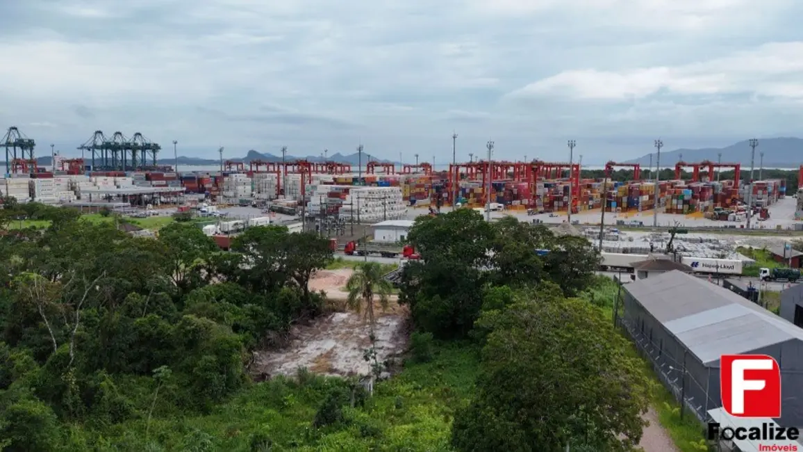 Foto 1 de Terreno / Lote à venda, 2457m2 em Itapoa - SC
