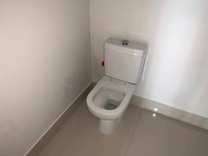 Sala Comercial à venda, 115m2 em Pioneiros, Balneario Camboriu - SC - imagem 8 Foto 8 de Sala Comercial à venda, 115m2 em Pioneiros, Balneario Camboriu - SC