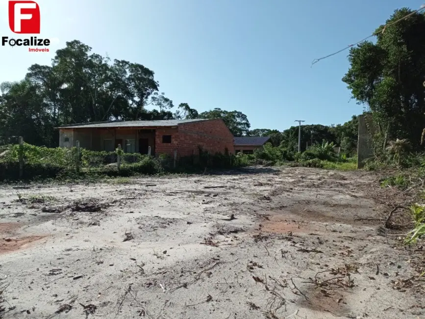 Foto 1 de Terreno / Lote à venda, 189m2 em Itapoa - SC