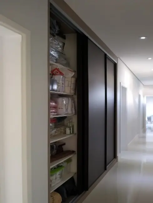 Foto 5 de Casa com 4 quartos à venda, 223m2 em Vila Suíça, Indaiatuba - SP