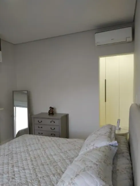 Foto 6 de Casa com 4 quartos à venda, 223m2 em Vila Suíça, Indaiatuba - SP