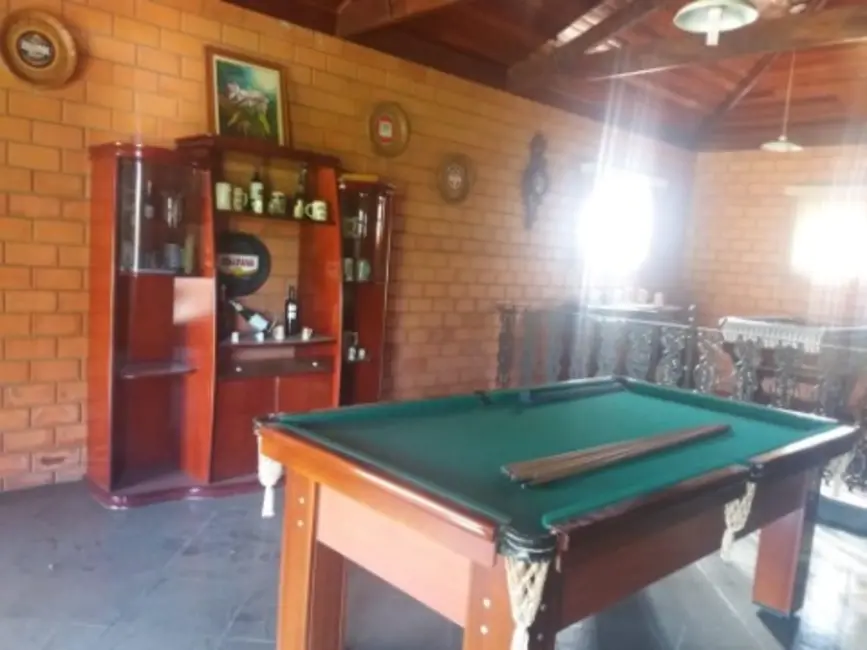 Chácara com 4 quartos à venda e para alugar, 460m2 em Indaiatuba - SP - imagem 8 Foto 8 de Chácara com 4 quartos à venda e para alugar, 460m2 em Indaiatuba - SP