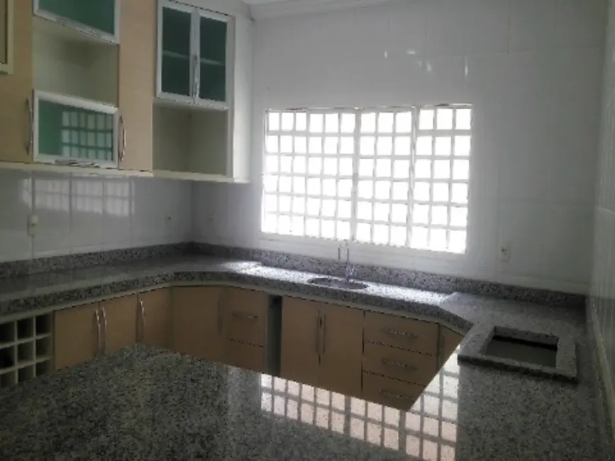 Foto 8 de Casa com 3 quartos à venda, 192m2 em Jardim Valença, Indaiatuba - SP