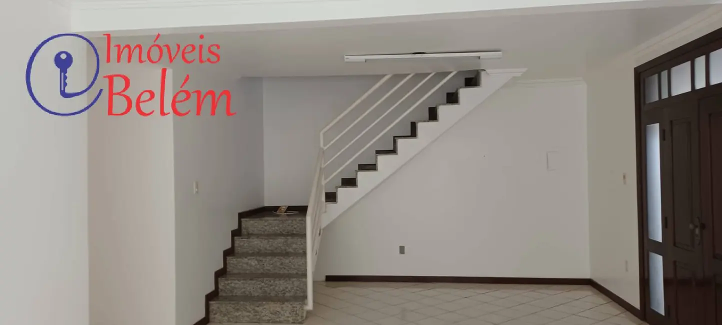 Casa com 4 quartos à venda e para alugar, 250m2 em Tapanã (Icoaraci), Belem - PA - imagem 3 Foto 3 de Casa com 4 quartos à venda e para alugar, 250m2 em Tapanã (Icoaraci), Belem - PA