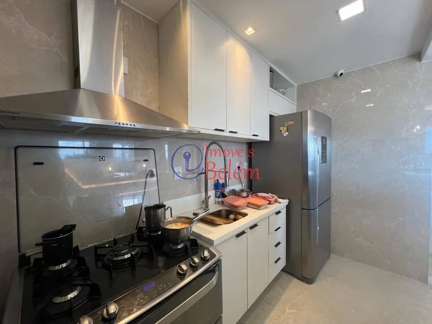 Apartamento com 3 quartos para alugar, 170m2 em São Brás, Belem - PA - imagem 7 Foto 7 de Apartamento com 3 quartos para alugar, 170m2 em São Brás, Belem - PA