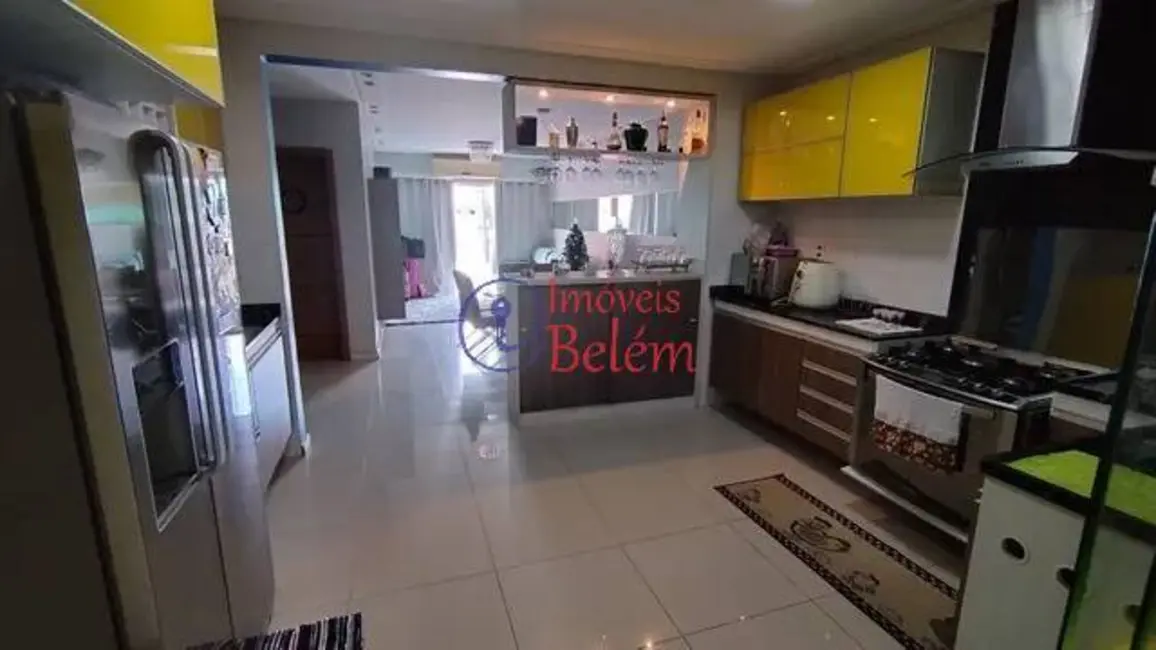 Casa com 2 quartos à venda, 200m2 em Quarenta Horas (Coqueiro), Ananindeua - PA - imagem 3 Foto 3 de Casa com 2 quartos à venda, 200m2 em Quarenta Horas (Coqueiro), Ananindeua - PA