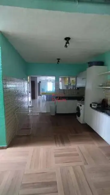 Casa com 2 quartos à venda, 200m2 em Quarenta Horas (Coqueiro), Ananindeua - PA - imagem 5 Foto 5 de Casa com 2 quartos à venda, 200m2 em Quarenta Horas (Coqueiro), Ananindeua - PA
