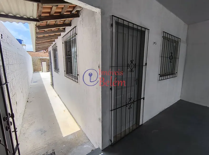 Foto 1 de Casa com 1 quarto para alugar, 100m2 em Coqueiro, Belem - PA