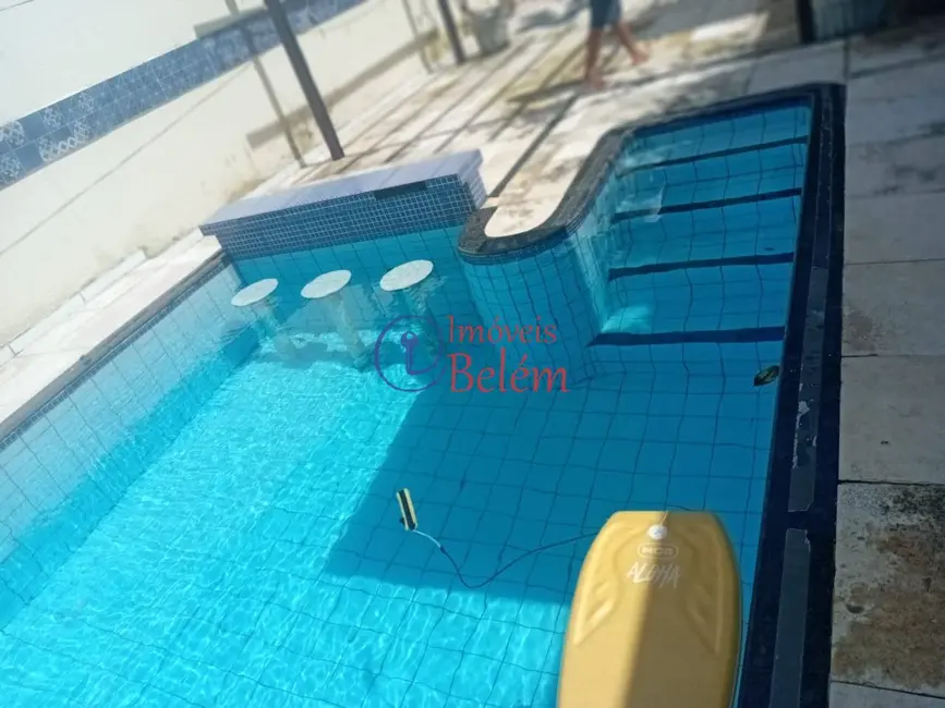 Casa com 6 quartos à venda e para alugar, 317m2 em Canudos, Belem - PA - imagem 3 Foto 3 de Casa com 6 quartos à venda e para alugar, 317m2 em Canudos, Belem - PA