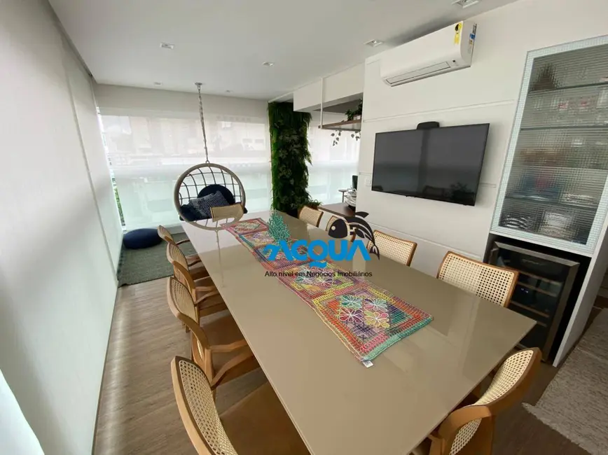 Foto 8 de Apartamento com 3 quartos à venda, 145m2 em Guaruja - SP