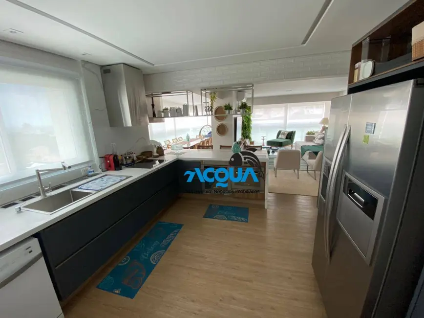 Foto 4 de Apartamento com 3 quartos à venda, 145m2 em Guaruja - SP