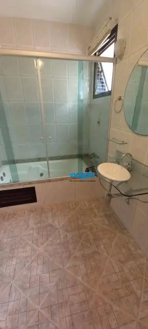 Foto 9 de Apartamento com 3 quartos à venda, 240m2 em Guaruja - SP