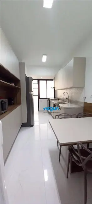 Foto 7 de Apartamento com 3 quartos à venda, 217m2 em Guaruja - SP