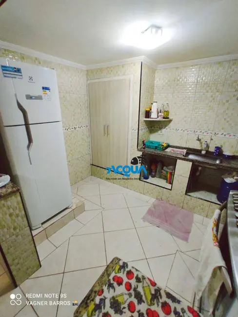 Apartamento com 3 quartos à venda, 85m2 em Guaruja - SP - imagem 3 Foto 3 de Apartamento com 3 quartos à venda, 85m2 em Guaruja - SP