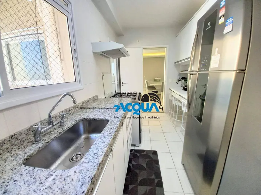 Foto 6 de Apartamento com 3 quartos à venda, 226m2 em Vila Luis Antônio, Guaruja - SP