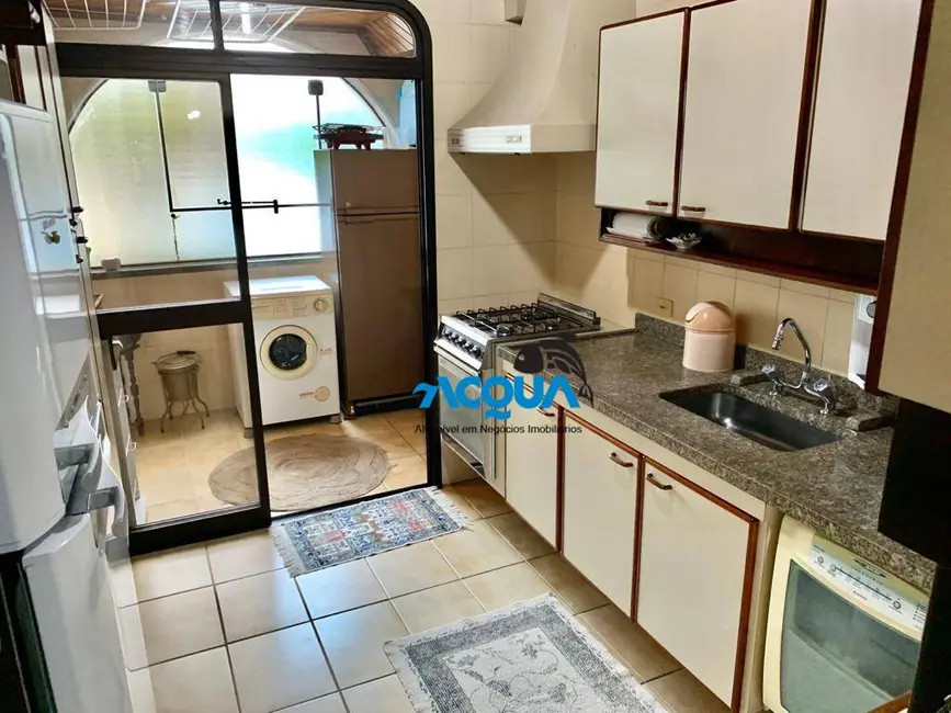 Apartamento com 3 quartos à venda, 150m2 em Guaruja - SP - imagem 4 Foto 4 de Apartamento com 3 quartos à venda, 150m2 em Guaruja - SP