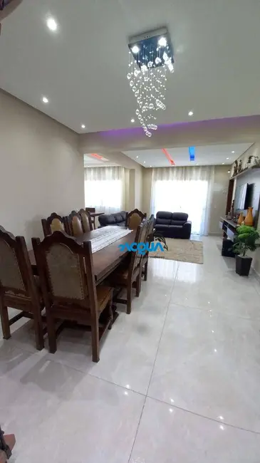 Cobertura com 3 quartos à venda, 223m2 em Jardim Três Marias, Guaruja - SP - imagem 3 Foto 3 de Cobertura com 3 quartos à venda, 223m2 em Jardim Três Marias, Guaruja - SP